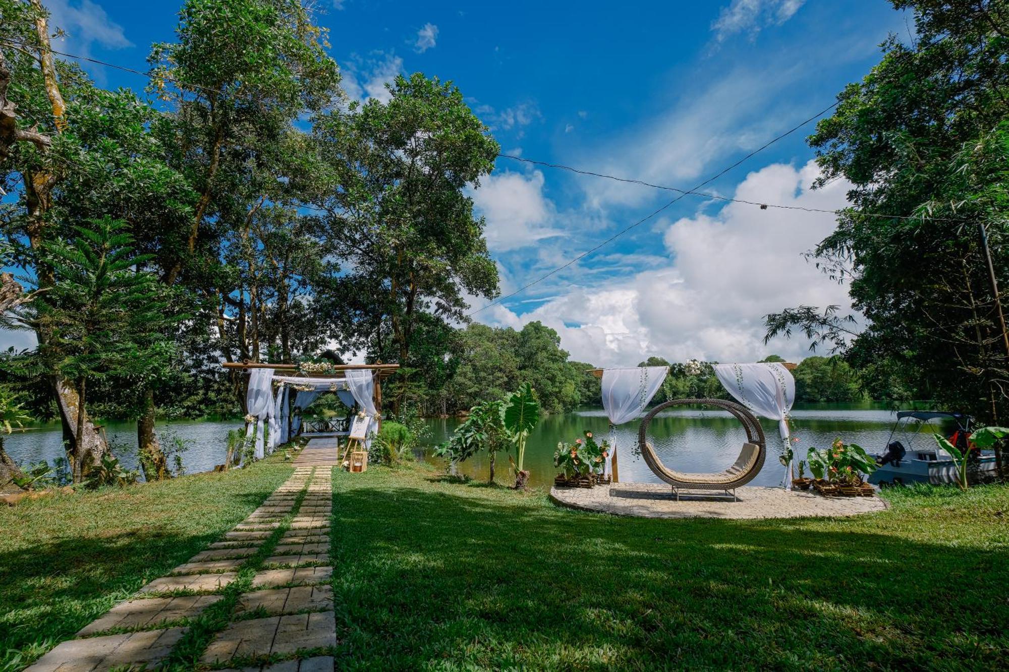 Almost Heaven Lake Resort By Cocotel Cavinti ภายนอก รูปภาพ