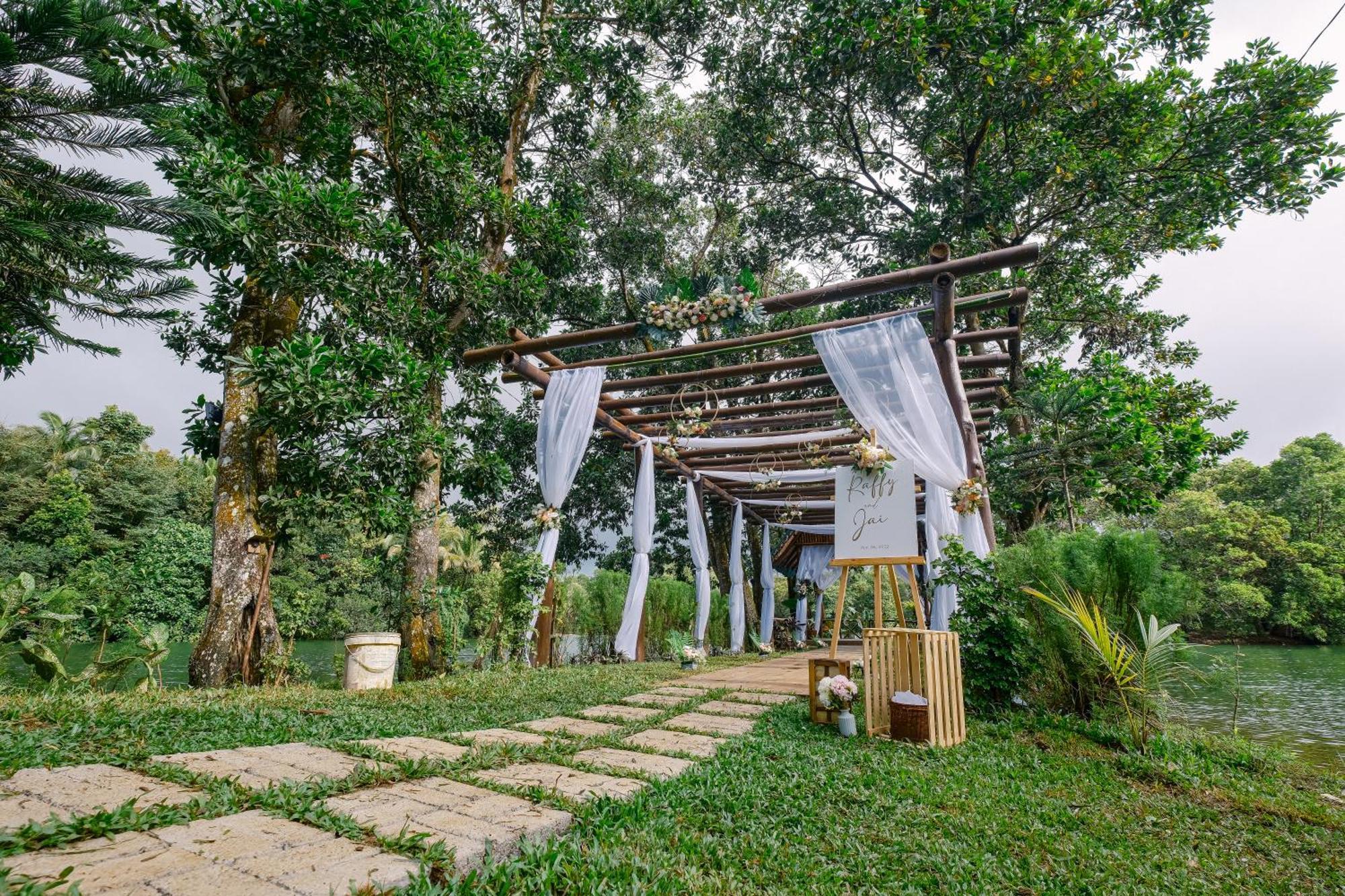 Almost Heaven Lake Resort By Cocotel Cavinti ภายนอก รูปภาพ